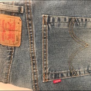 Women’s 515 Levi’s Jeans Boot Cut Low Rise